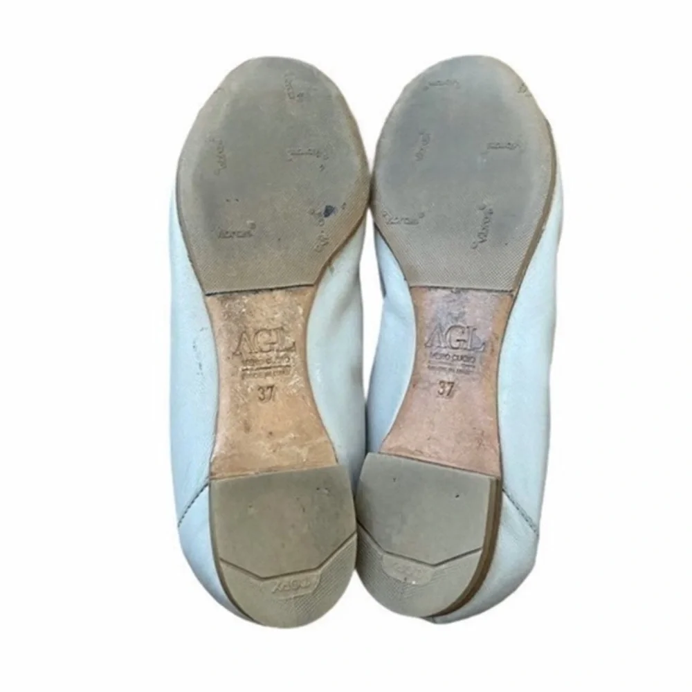 AGL Cap Toe Cream Taupe &‎ Black Smoking Flats Slip On Loafers - Picture 9 of 12